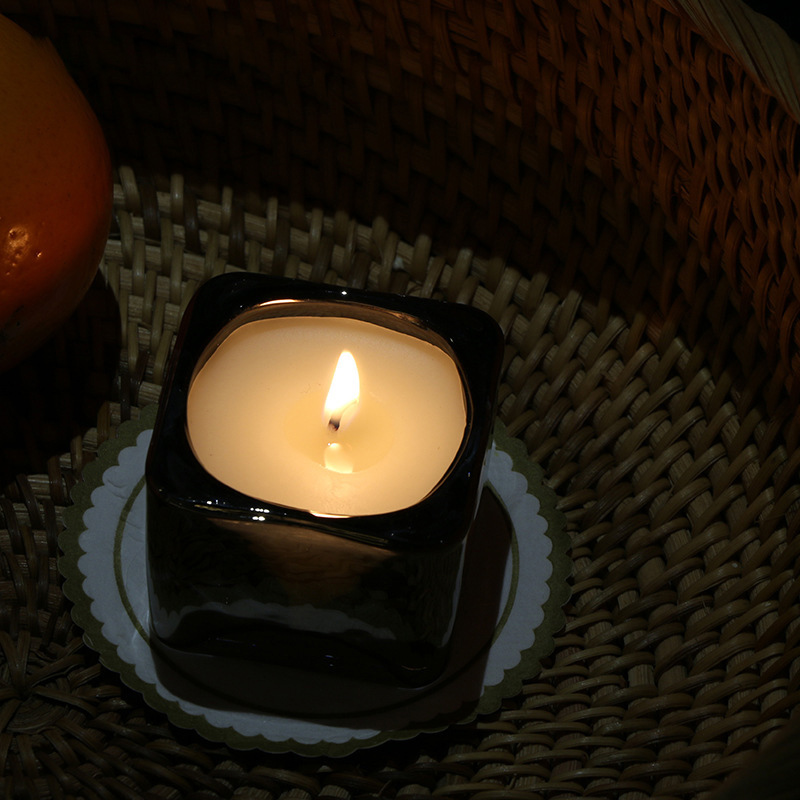 Factory direct sales cloud ink gray ion plated square cup scented candle soybean wax coconut candle lamp with hand gift fragrance decoration wholesale Specification drawing