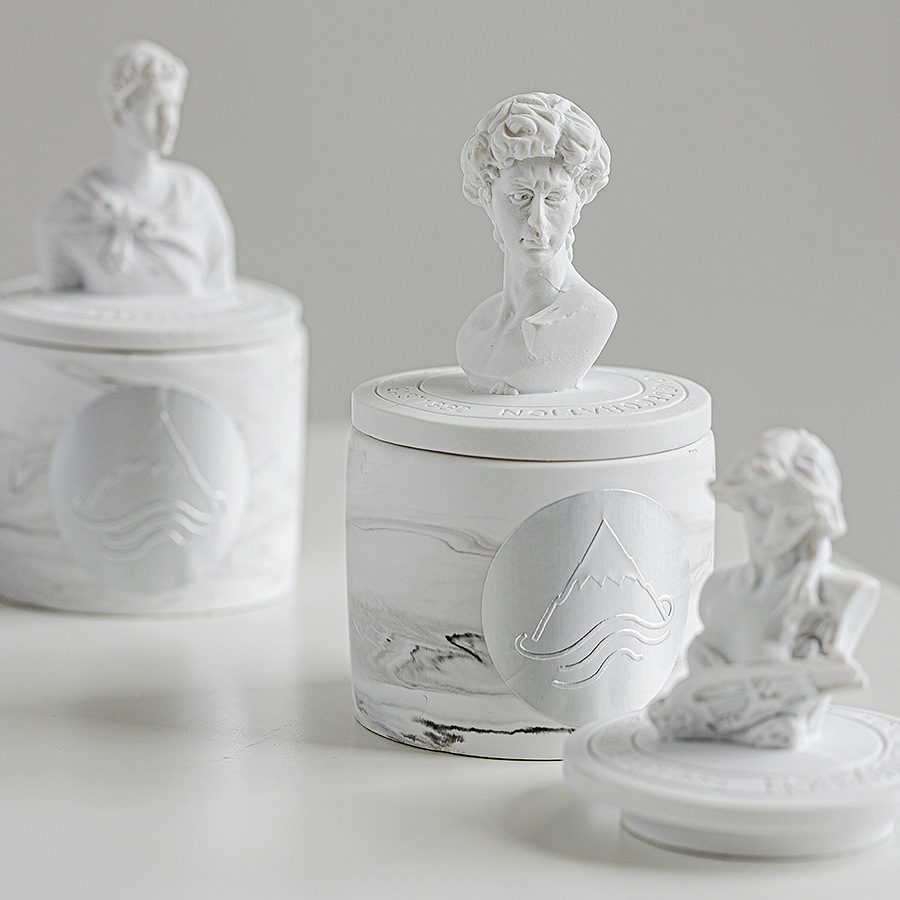 Vintage relief plaster statue Aromatherapy candle cup Handmade soy wax fragrance cup David accompanied hand gift wholesale Application Scenario