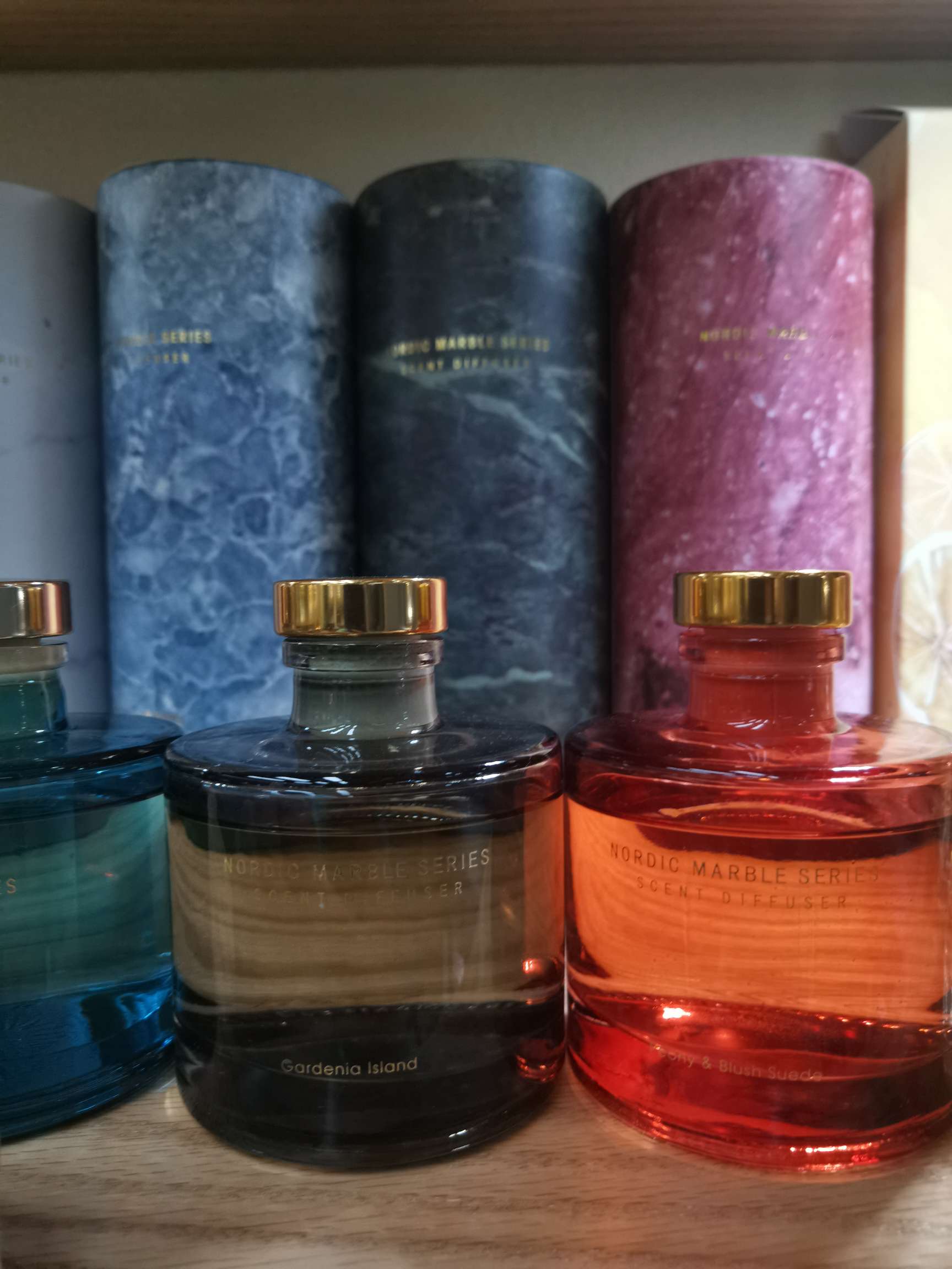 Marble perfume full figure