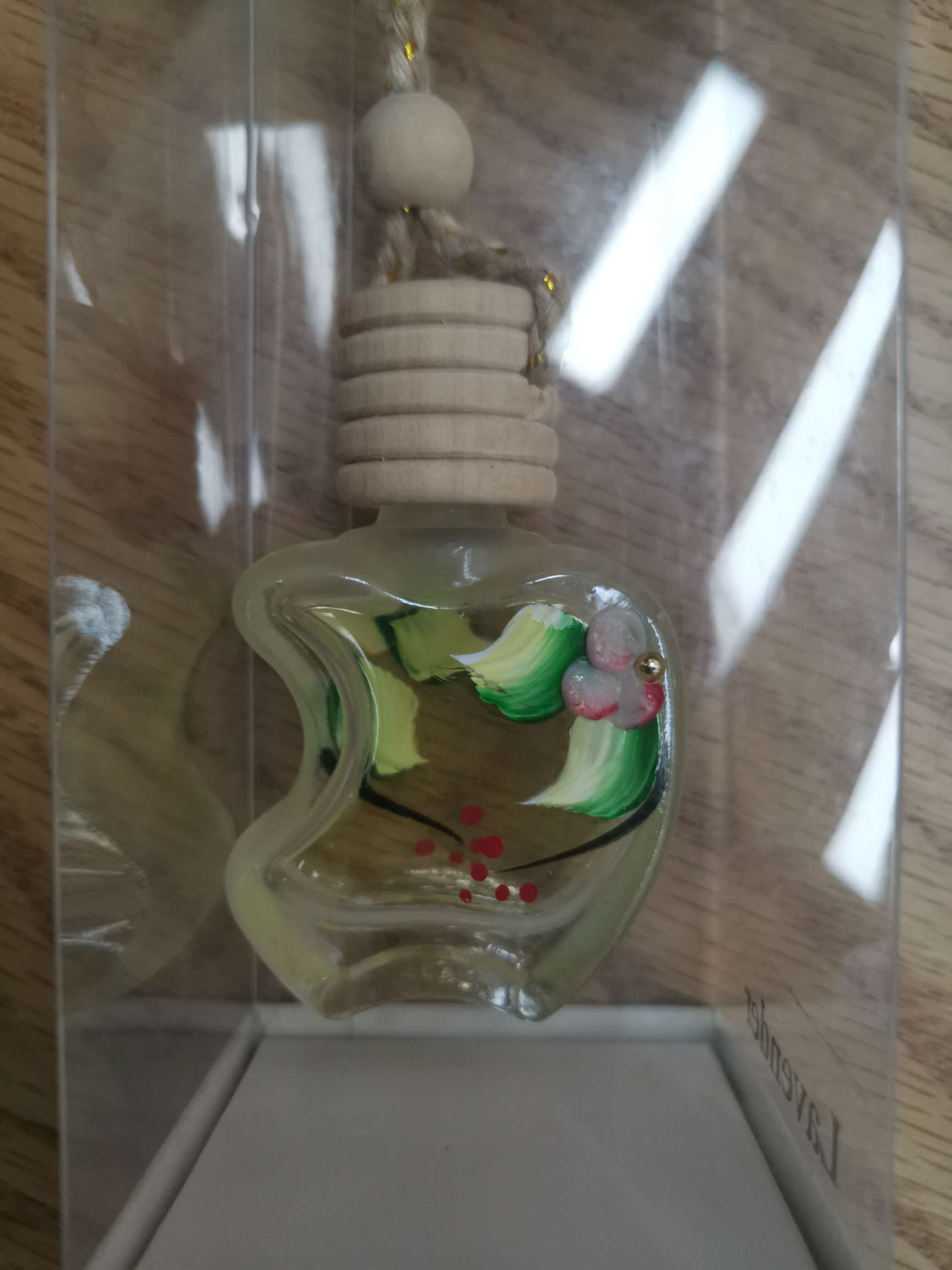 Apple shaped clay bottle car perfume pendant car perfume bag full figure