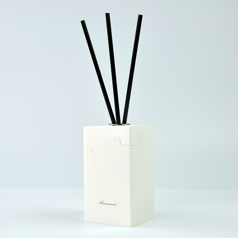Square-shaped tangential ornaments no fire aromatherapy essential oil fragrance volatile liquid bedroom perfume set toilet deodorizing ceramic plaster Aromatherapy wholesale details Picture