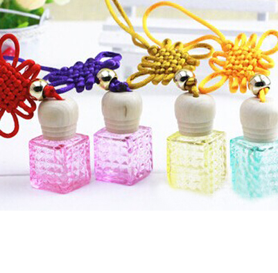 Small square bottle of Chinese knot series car perfume pendant car aromatherapy full figure