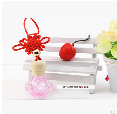 Small square bottle of Chinese knot series car perfume pendant car aromatherapy Specification drawing