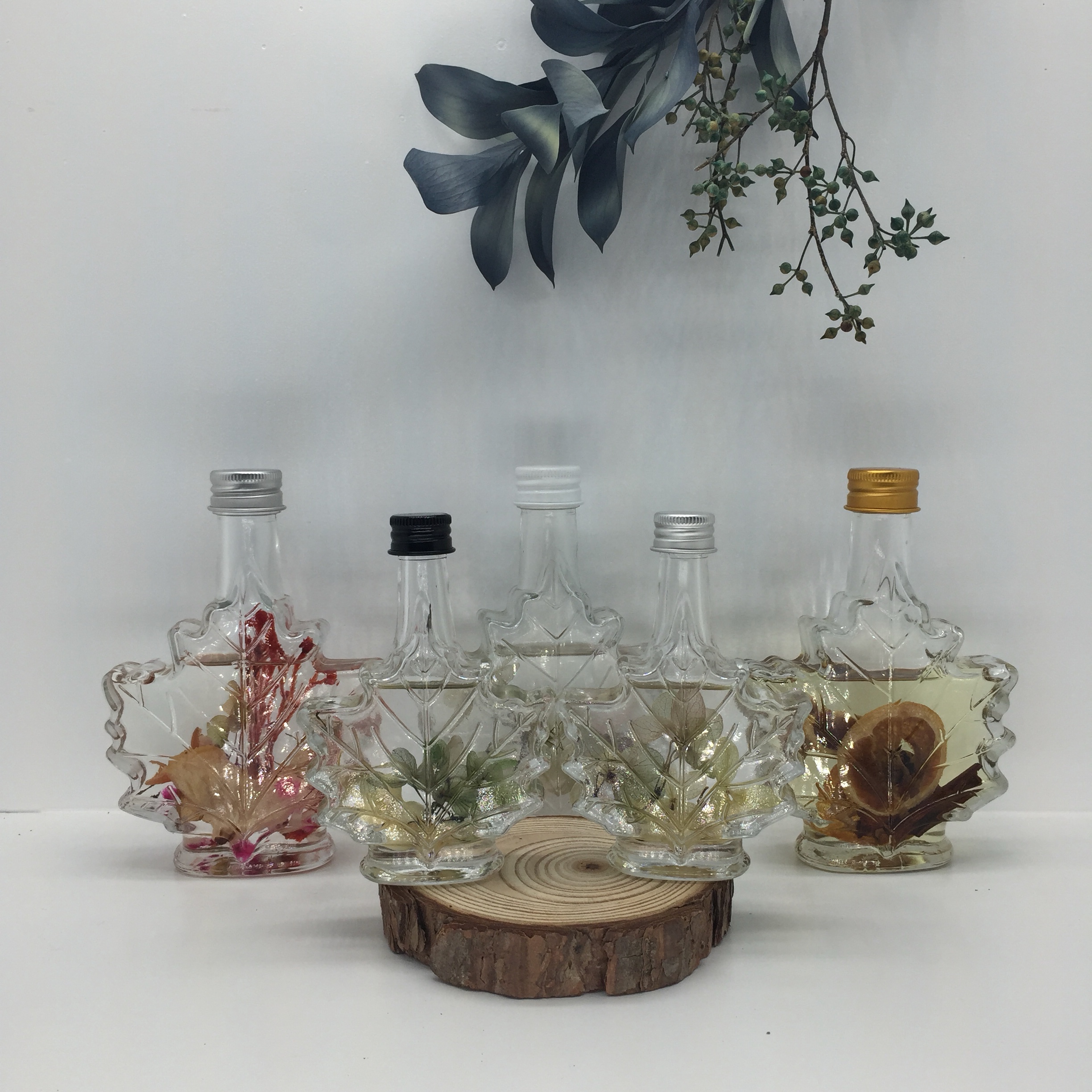 Maple leaf essential oil aroma 50ml Specification drawing