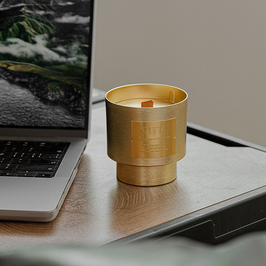 Metal aromatherapy candle decoration handmade fragrance with hand gift essential oil soybean candle cup aroma wholesale Specification drawing
