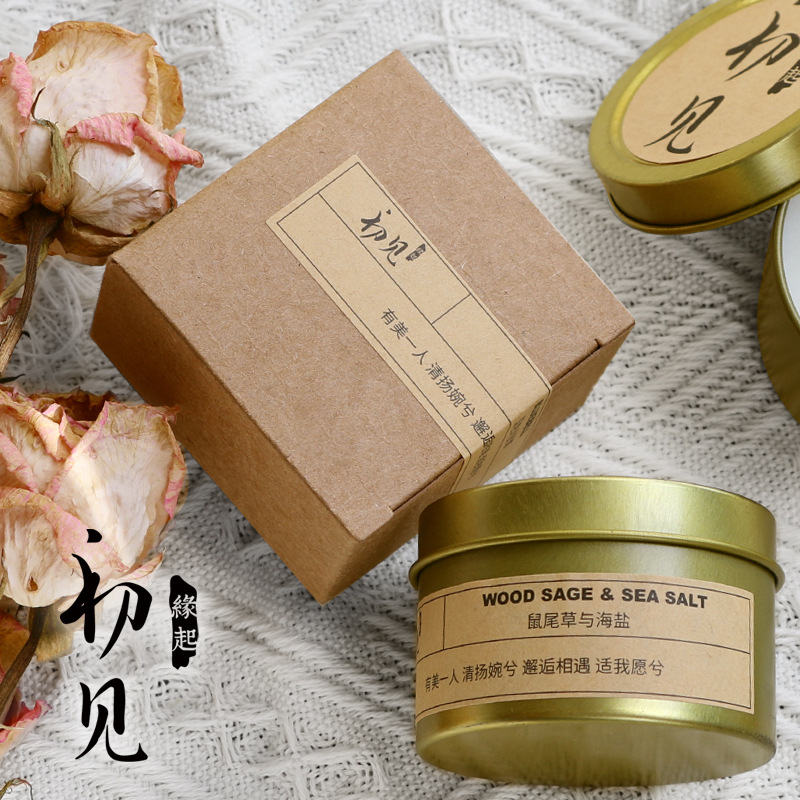 First sight aromatherapy candle with hand gift Chinese style gold tinplate candlestick wedding gift fragrance birthday candle lamp wholesale Application Scenario