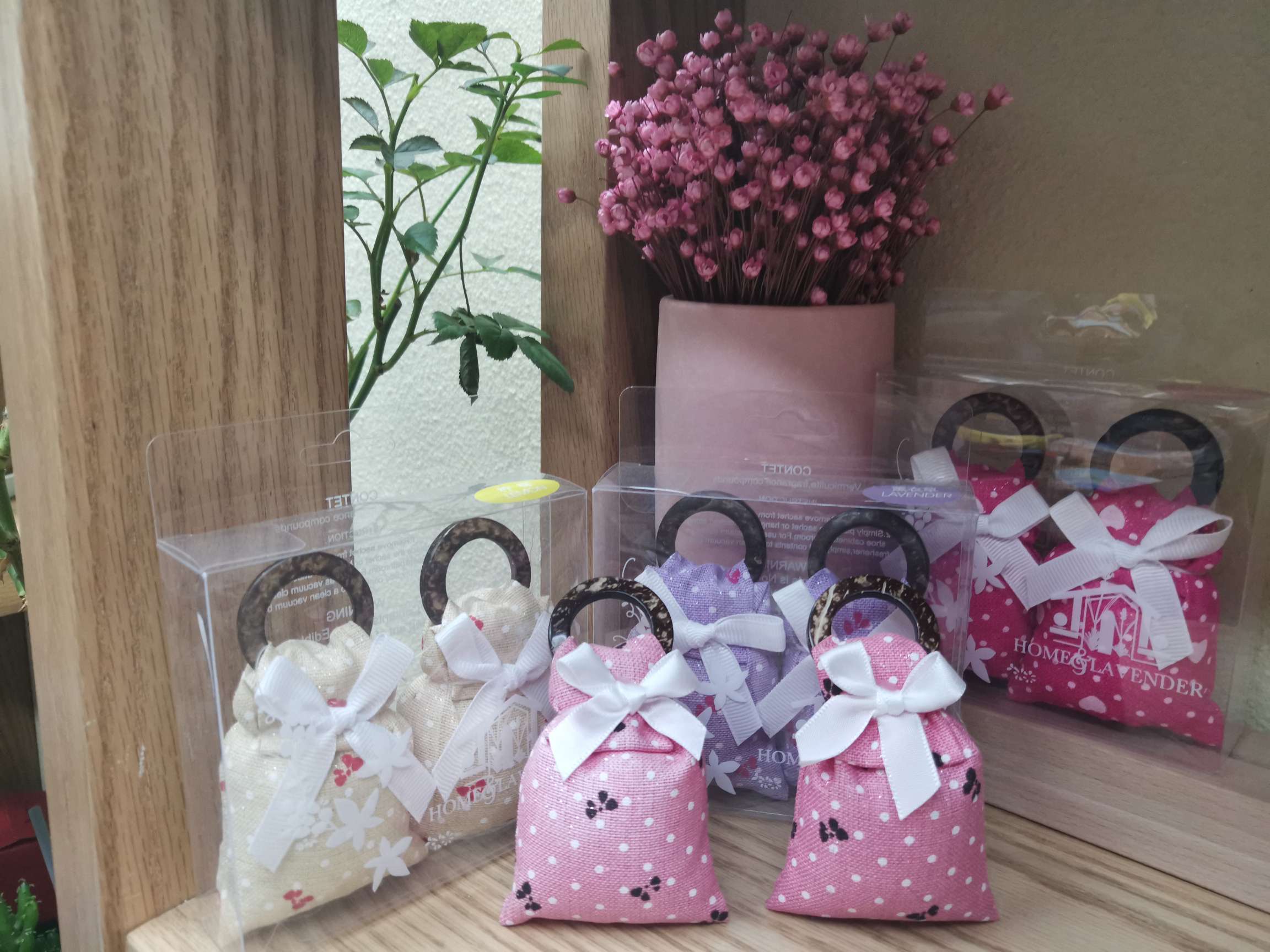 Lavender wardrobe car dry flower deodorant insect - proof incense bag scented sandalwood coconut button S02 details Picture
