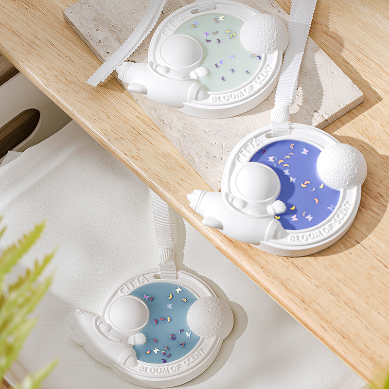 Factory direct sales of non-fire aromatherapy plaster wax piece wardrobe deodorant tablets dry flower solid fragrance expansion stone decoration wholesale