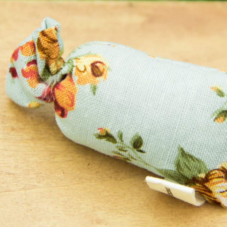 Ceramic aromatherapy furnace wholesale creative dried flower aromatherapy furnace hand hollowed-out perfume pouch home aromatherapy decorations