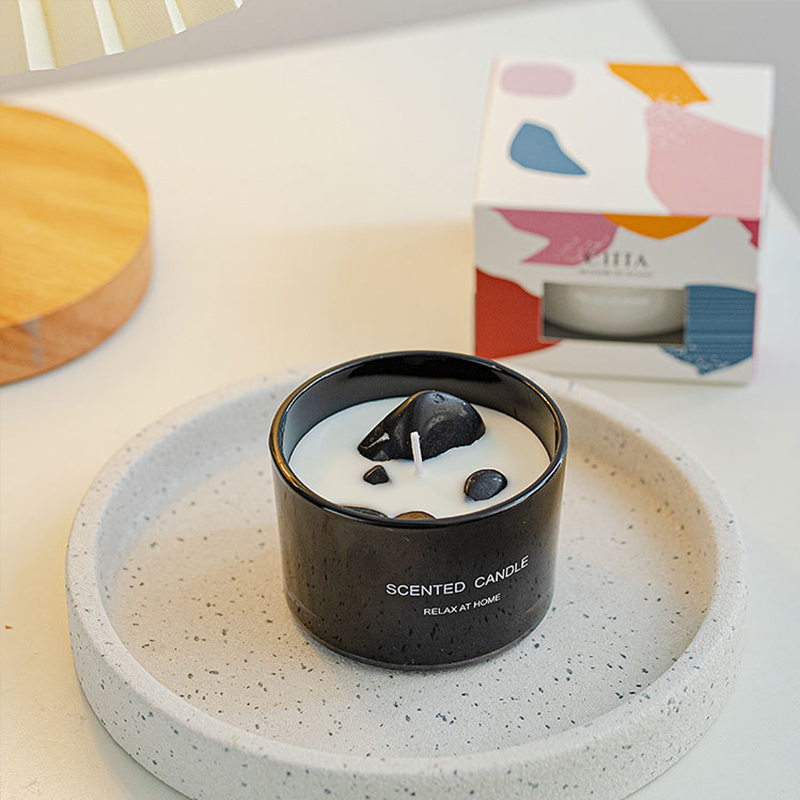 Aromatherapy candle with high temperature with hand gift box soybean wax macaron series of new fragrance lovely wind custom wholesale