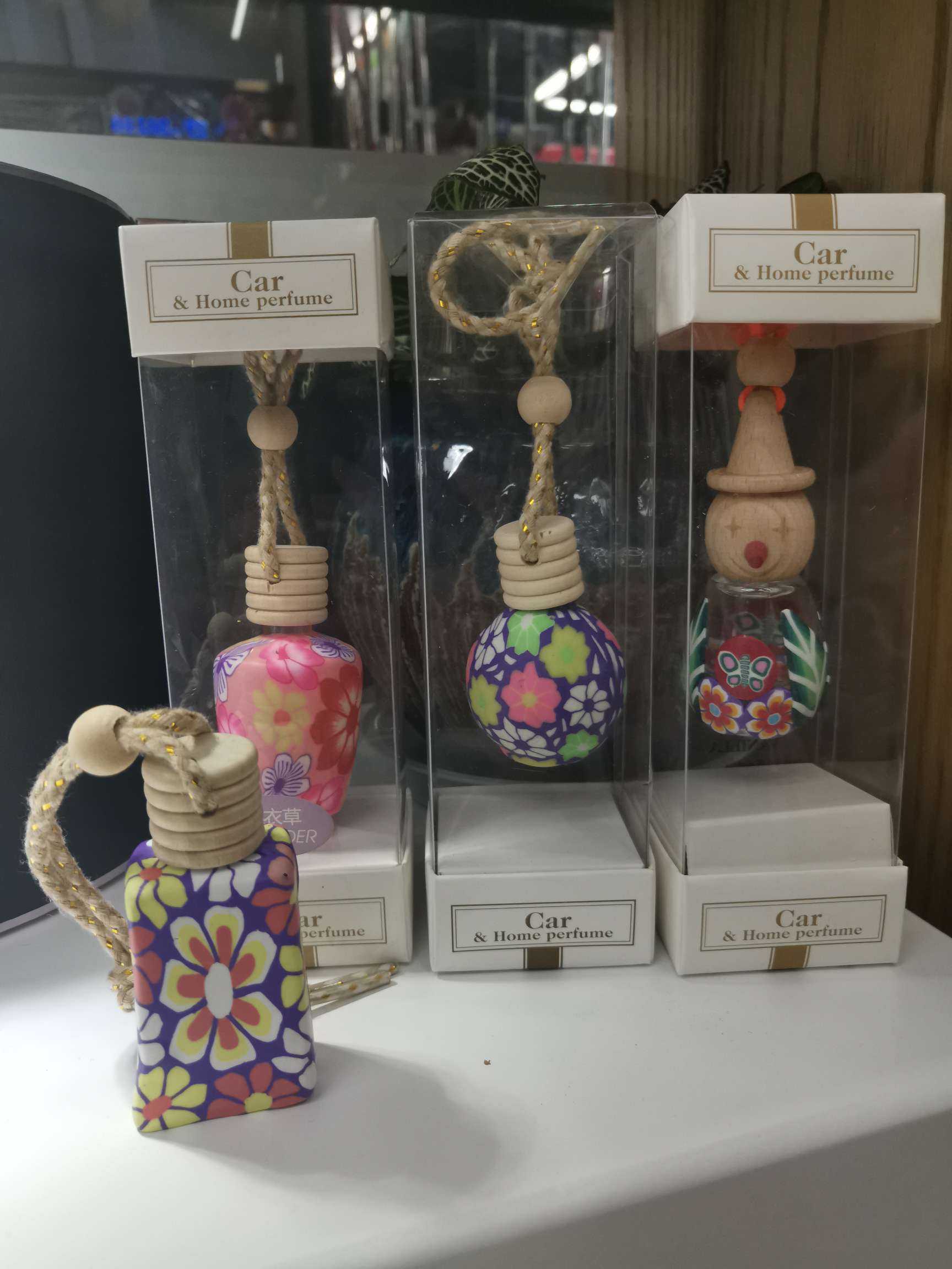 Vase clay bottle car perfume pendant car perfume