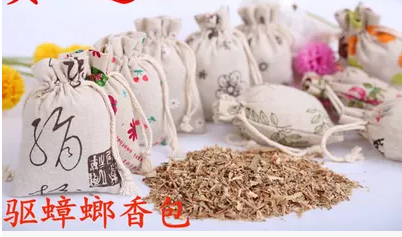 Camphor wood bag for insect repellent, mosquito-repellent, incense bag, pendant in the bedroom